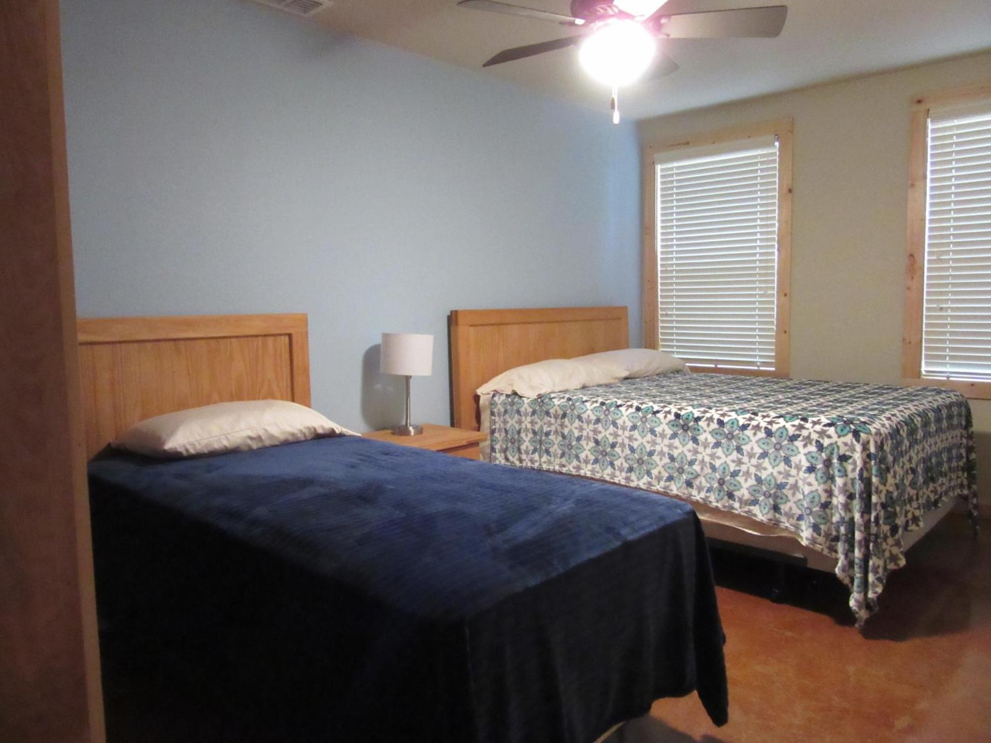 Seven Bluff Cabins Concan Esterno foto