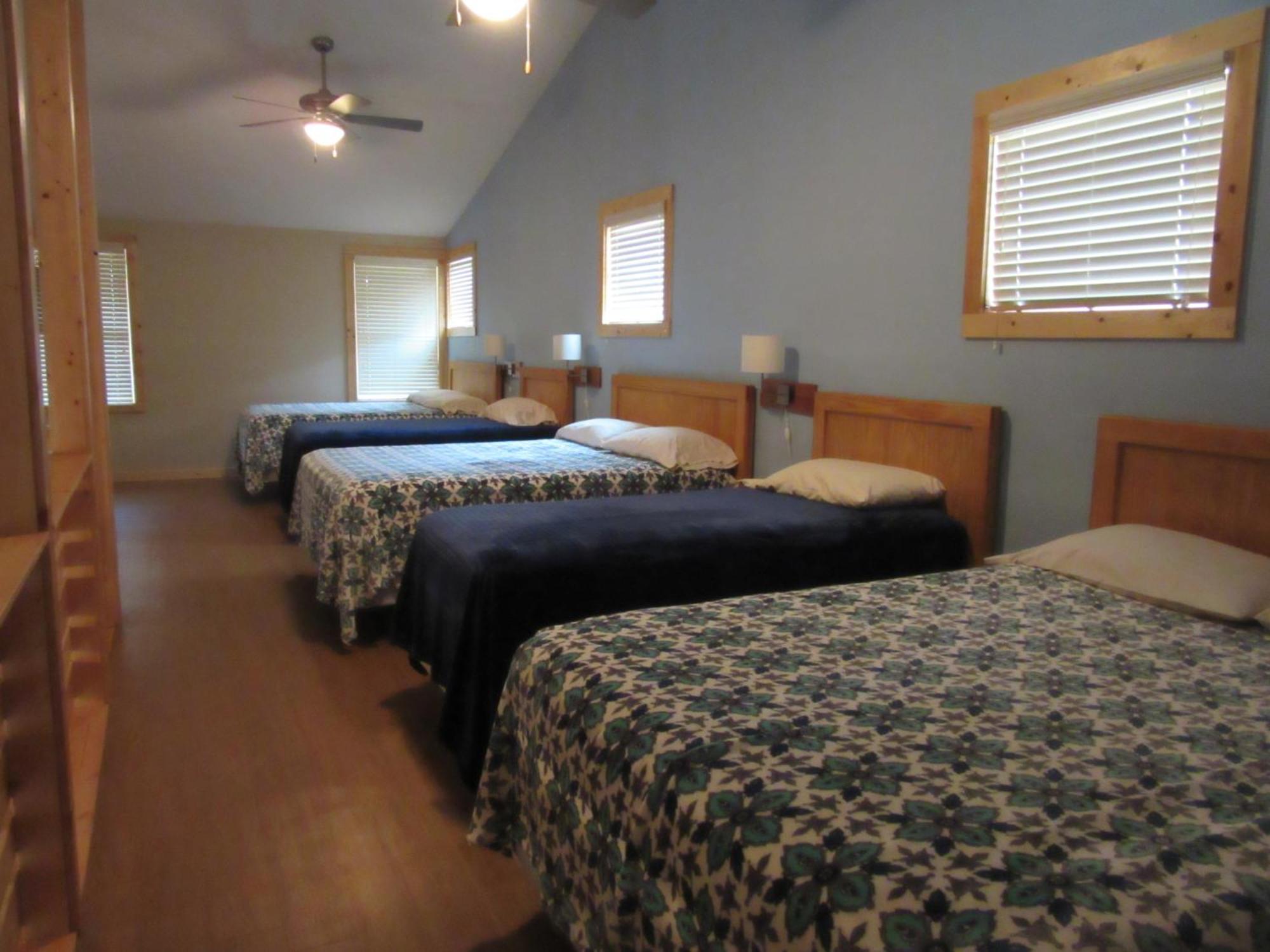 Seven Bluff Cabins Concan Esterno foto