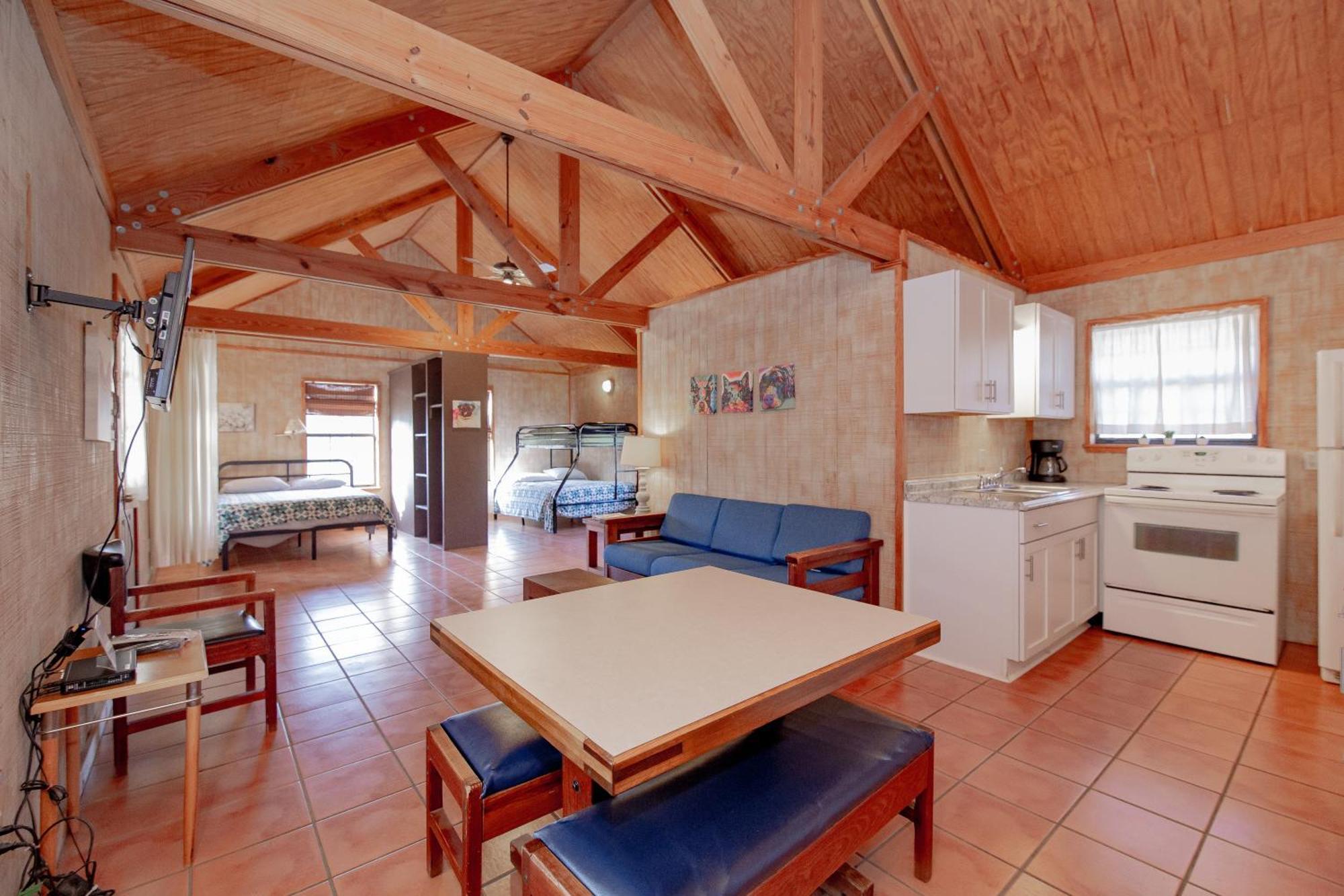 Seven Bluff Cabins Concan Esterno foto